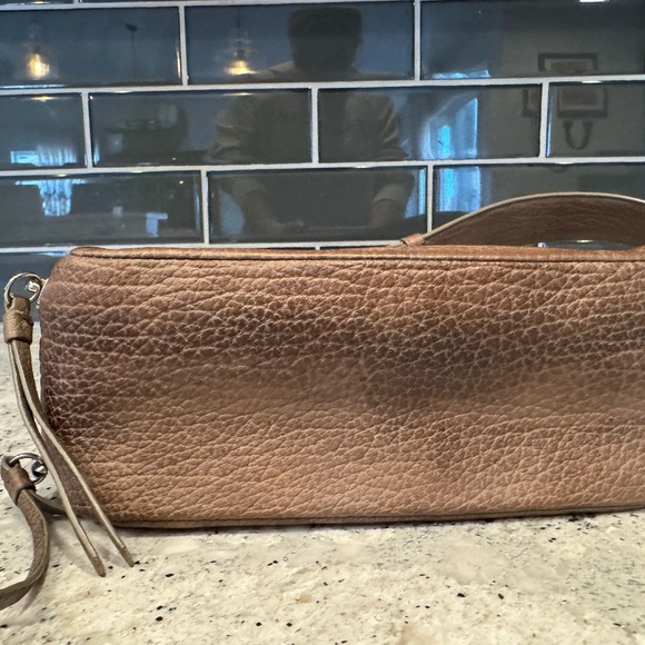 Allsaints Vincent crossbody bag in distressed thick taupe brown leather - Picture 6 of 6